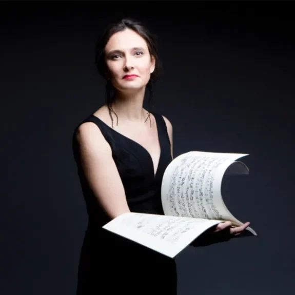 Photo de la claveciniste Béatrice Martin