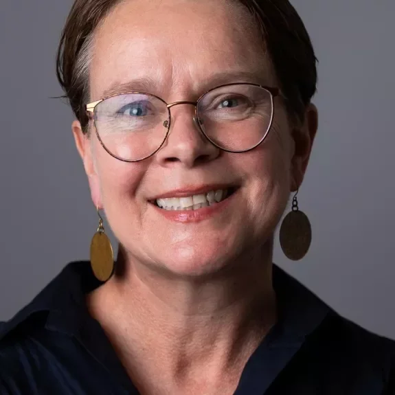Portrait de l'ethnomusicologue Rachel Harris
