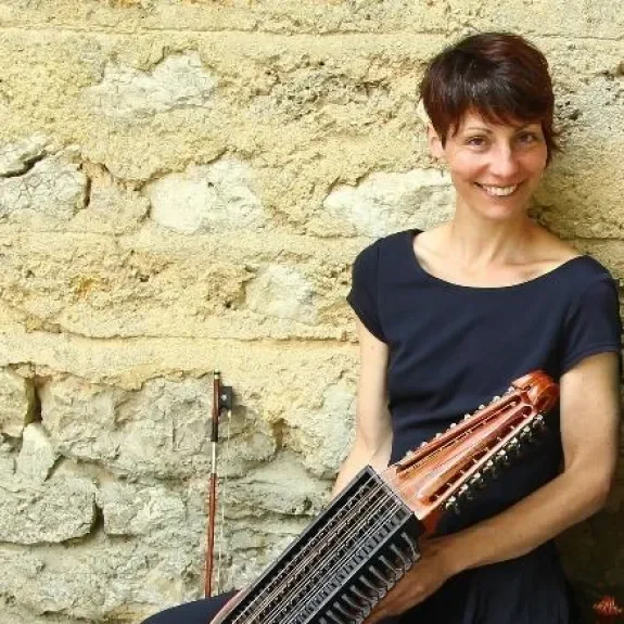Portrait photo de la musicienne et pédagogue Julie Demaret