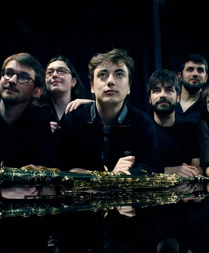 La classe de saxophone de la HEM et son professeur Joshua Hyde