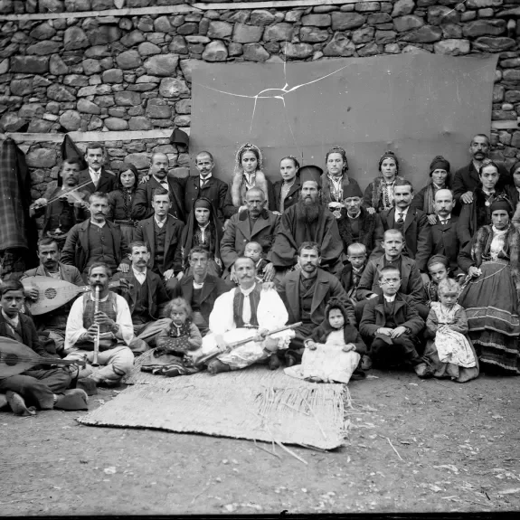 Photo d'un groupe de musiciens populaires d'Albanie